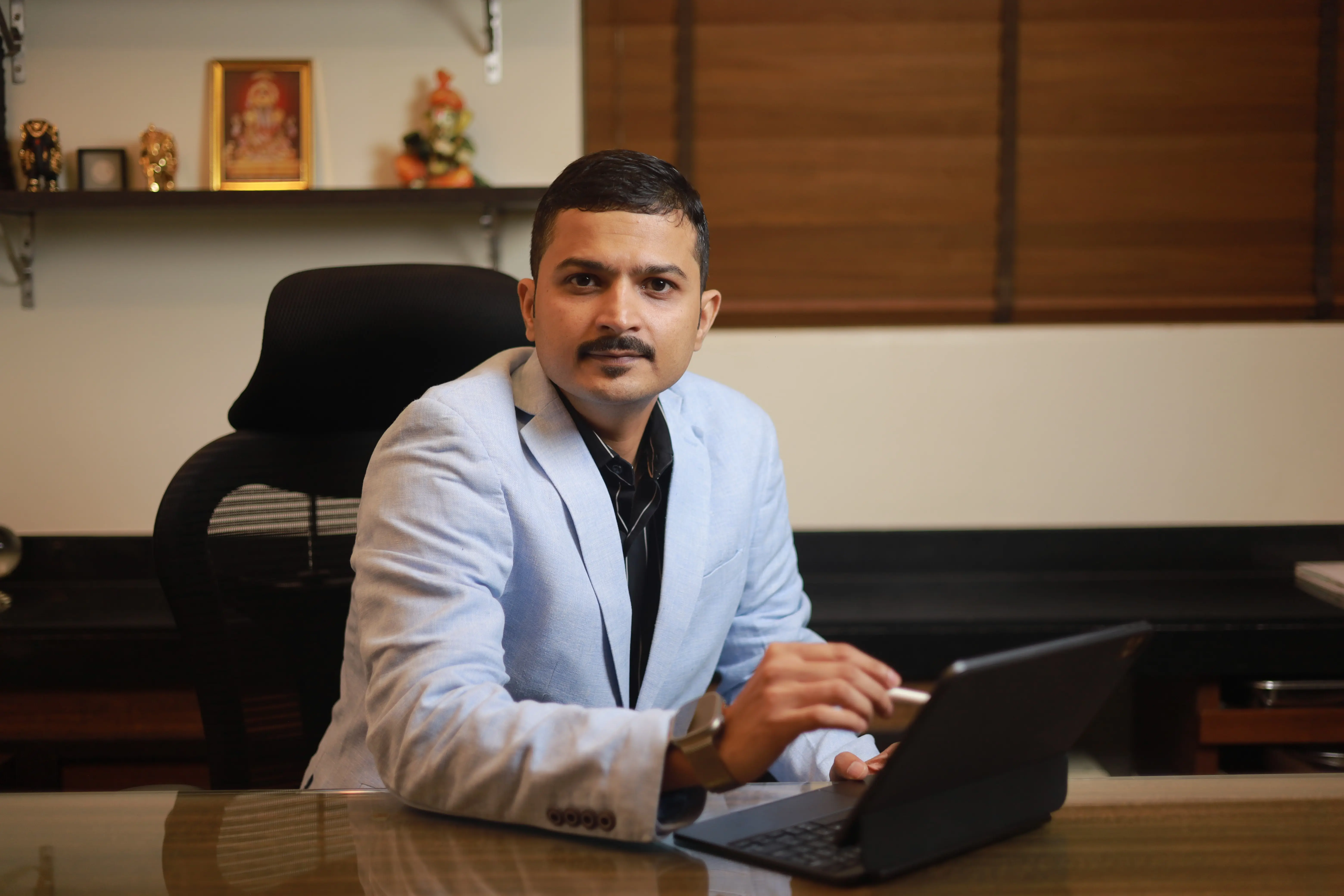 Dr. Amit Mulay